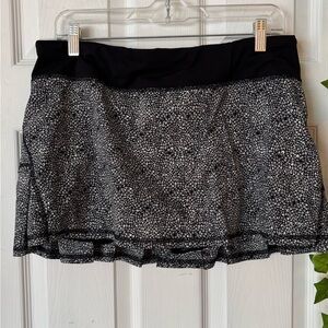 Lululemon Athletica Monochrome Mini Skirt - OG PRICE 78.00
